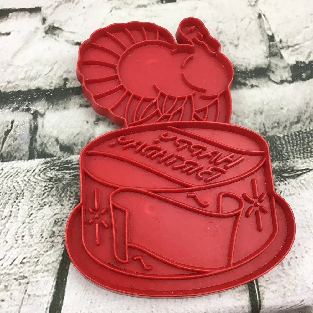 Vintage Tupperware Red Cookie Cutters Turkey Pumpkin‎ Bunny Santa Lot Of 8